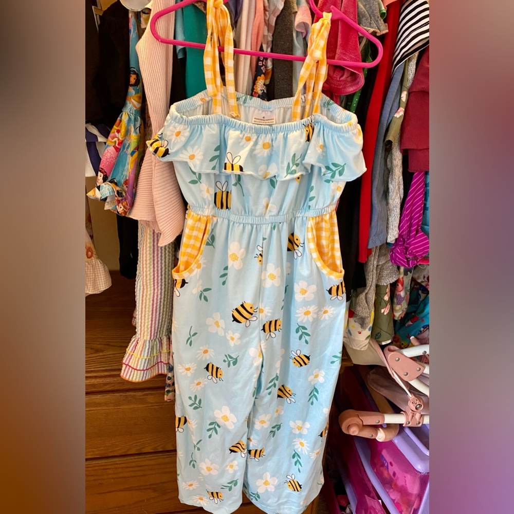 Size 6 little girls Boutique Jumper
